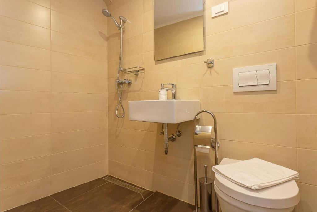 X Boutique Marinac Studio Apartments & Rooms シベニク エクステリア 写真