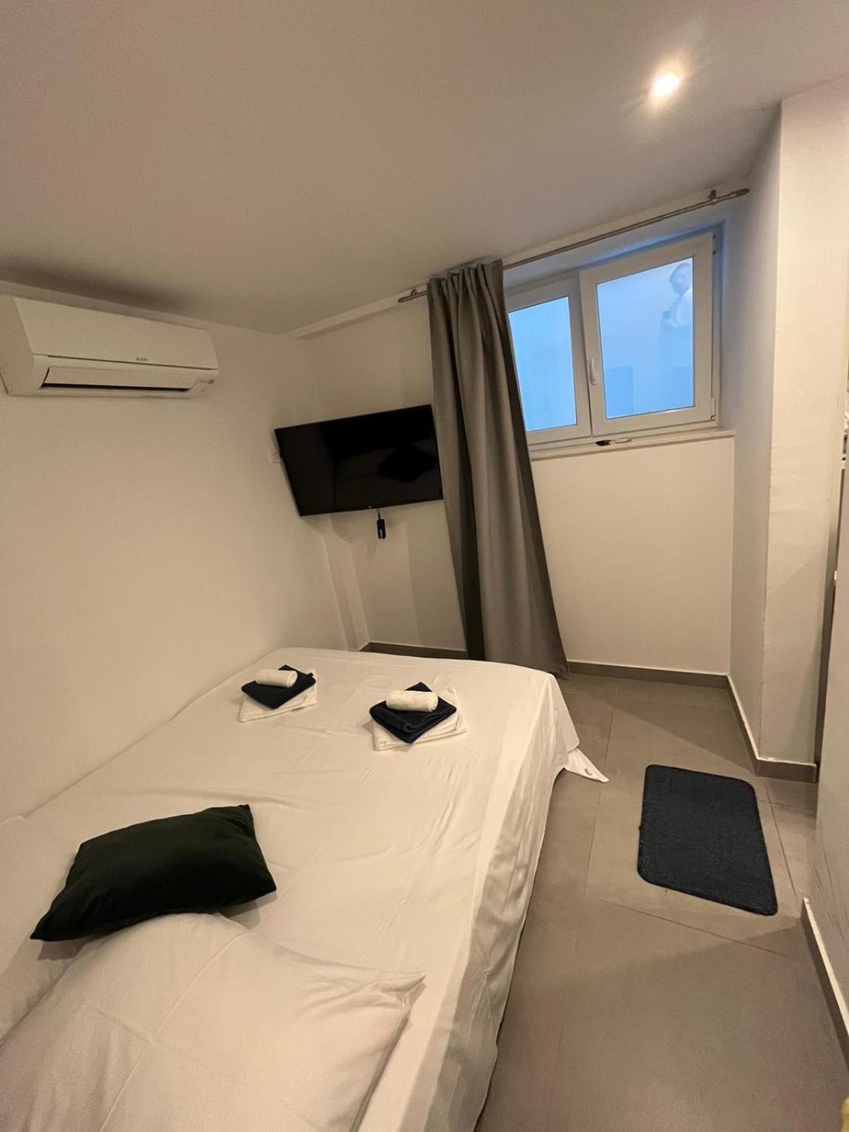 X Boutique Marinac Studio Apartments & Rooms シベニク エクステリア 写真
